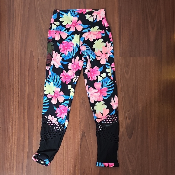 PINK Victoria's Secret Other - PINK Victoria's Secret Floral Leggings - Black and Pink